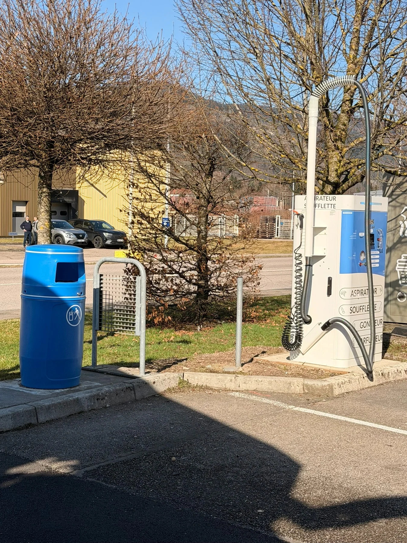 La borne multiservices CUBIX